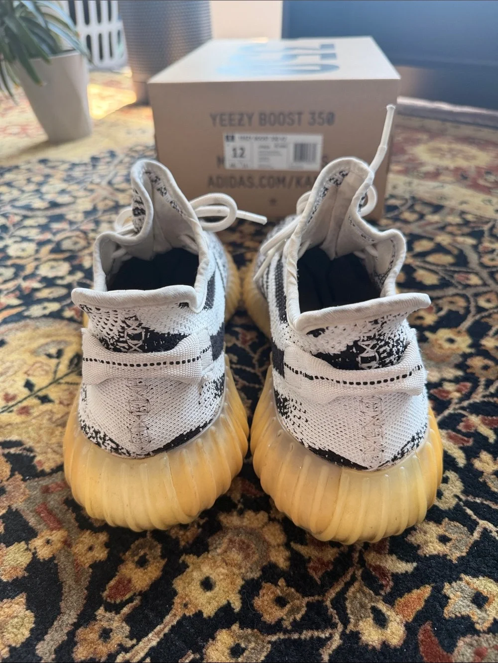 Adidas Yeezy Boost 350 V2 